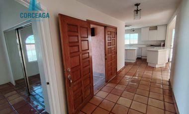 ROSARITO AMPLIA CASA EN RENTA