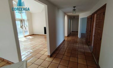 ROSARITO AMPLIA CASA EN RENTA