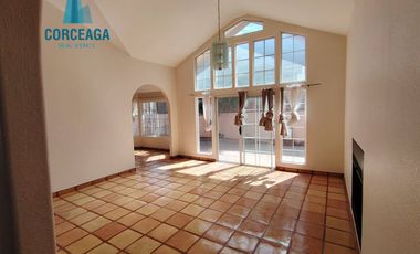 ROSARITO AMPLIA CASA EN RENTA