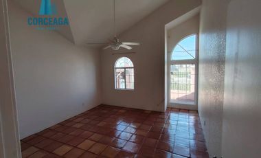 ROSARITO AMPLIA CASA EN RENTA