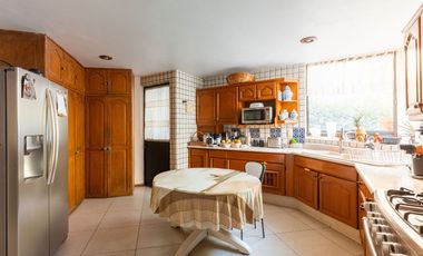 CASA DE 3 RECÁMARAS CON AMPLIO JARDÍN Y JACUZZI EN CAMINO REAL PUEBLA