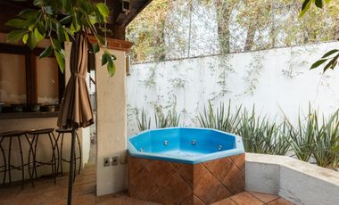 CASA DE 3 RECÁMARAS CON AMPLIO JARDÍN Y JACUZZI EN CAMINO REAL PUEBLA