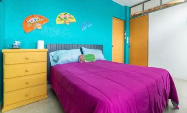 VENTA.  CASA SEMI AMUEBLADA. CANCUN. ALBERCA. 5 RECAMARAS. EXCELENTE UBICACION.
