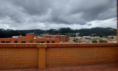 Departamento duplex de venta Av. 1ro de mayo. 2 balcones. Edif. Frente al rio 3 puentes OPORTUNIDAD
