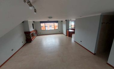 Departamento duplex de venta Av. 1ro de mayo. 2 balcones. Edif. Frente al rio 3 puentes OPORTUNIDAD