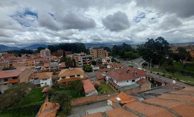Departamento duplex de venta Av. 1ro de mayo. 2 balcones. Edif. Frente al rio 3 puentes OPORTUNIDAD