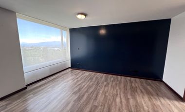 CASA 4 DORMITORIOS EN RENTA CUMBAYA
