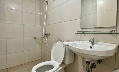 DISEWAKAN APARTEMEN ORCHARD TOWER PAKUWON TIPE 2BR CITY VIEW FURNISHED