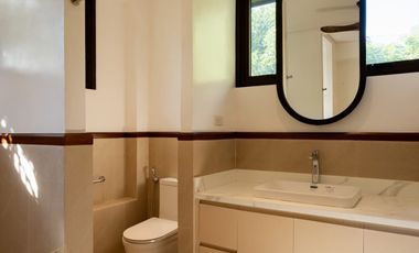 5 BEDROOM FOR SALE IN AYALA ALABANG VILLAGE