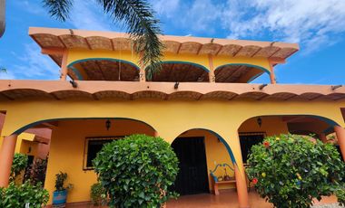 Casa de los Arcos