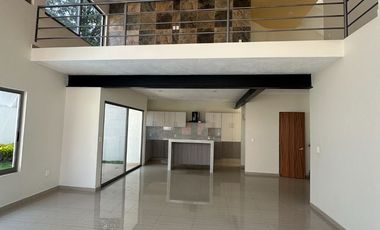 CASA EN FRACCIONAMIENTO LA VISTA LOMAS DE CUERNAVACA