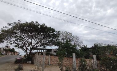 Terreno Esquinero en Venta – En Villamarina a solo una calle de la Vía Manta Rocafuerte