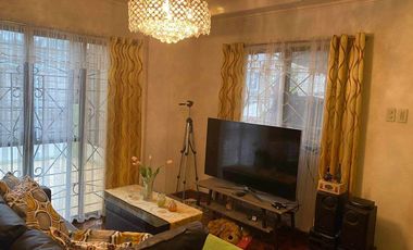 For Sale! 3BR Old House and Lot in Signal Village, Taguig