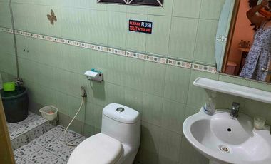 For Sale! 3BR Old House and Lot in Signal Village, Taguig