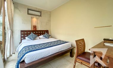 Garden View 2 Bedroom Villa in Central Sanur with Access to Pool – For Yearly Rental