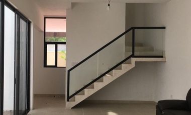 RENTA AMPLIA VILLA EN SAN RAMÓN NORTE DENTRO DE PRIVADA DE DOS RECÁMARAS.