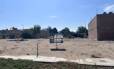 LOTE FRENTE A PARQUE - URB POSADA DEL SOL