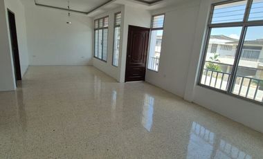 Departamento en Alquiler en Kennedy Nueva, 3 Habitaciones, 3 Baños, Balcón, Seguridad, Parqueo, Norte de Guayaquil.