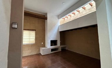 C217 VENTA CASA RAQUET CLUB FRENTE A ANTEA