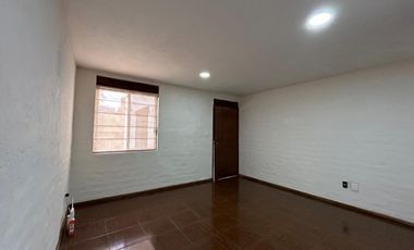 C217 VENTA CASA RAQUET CLUB FRENTE A ANTEA