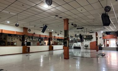 Excelente local en av Ermita Iztapalapa