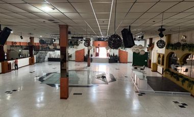 Excelente local en av Ermita Iztapalapa