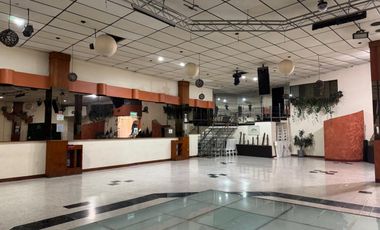 Excelente local en av Ermita Iztapalapa