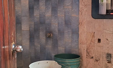 Casa de cuatro recamaras con todos los servicios en la colonia La Mica de Acapulco, Gro.