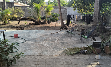 Casa de cuatro recamaras con todos los servicios en la colonia La Mica de Acapulco, Gro.