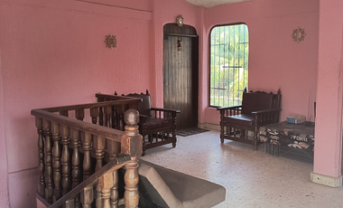 Casa de cuatro recamaras con todos los servicios en la colonia La Mica de Acapulco, Gro.