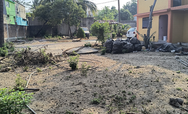 Casa de cuatro recamaras con todos los servicios en la colonia La Mica de Acapulco, Gro.
