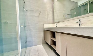 Luxury Townvillas inside Acqua Private Residences In Mandaluyong City