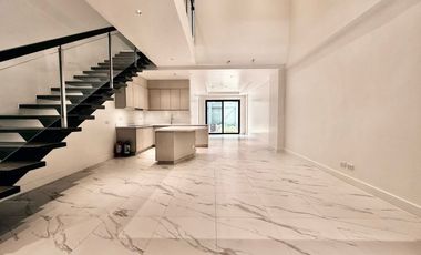 Luxury Townvillas inside Acqua Private Residences In Mandaluyong City