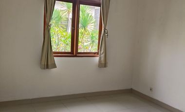 Sewa Rumah Kemang Jakarta Selatan 4+2 Bedroom