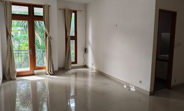 Sewa Rumah Kemang Jakarta Selatan 4+2 Bedroom