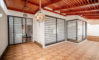SE VENDE CASA EN CONJUNTO TERRAZAS.