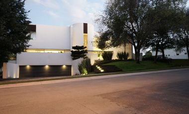 Residencia en Renta Las Lomas Club de Golf Zona Andares, Zapopan.