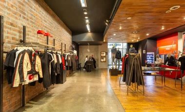 Local en arriendo en Aguacatala, Poblado, Medellín