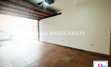 ¡Se Arrienda Casa en Unidad Abierta!