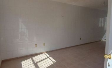 VENTA DE CASA CALLE ARQUITECTOS  BERTHA DEL AVELLANO DE CARDENAS  VICTORIA, TAMAULIPAS