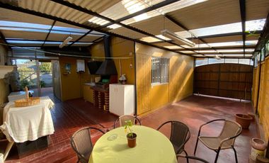 Cómoda Y Asoleada Casa En Condominio
