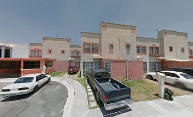 Casa en Retorno de Canelos, Hacienda Los Fresnos, Jalisco, México ¡NO CRÉDITOS!