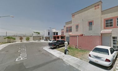 Casa en Retorno de Canelos, Hacienda Los Fresnos, Jalisco, México ¡NO CRÉDITOS!