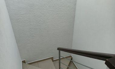 SE RENTA CASA EN QUINTAS DEL BOSQUE $15,500.00 ZONA PLAZA SAN ISIDRO