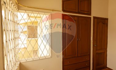 CASA EN CONJUNTO LAS COLINAS, HUERTOS FAMILIARES.