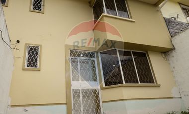 CASA EN CONJUNTO LAS COLINAS, HUERTOS FAMILIARES.