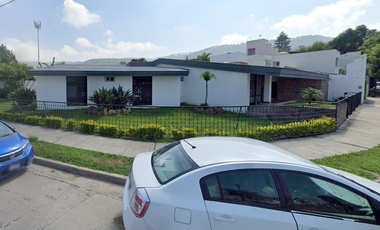 CASA A LA VENTA EN COL. MANSIONES DE REAL, CDAD GUZMAN, JAL.