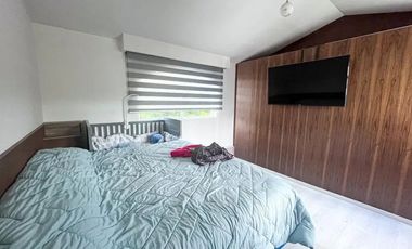 CASA A LA VENTA EN COL. MANSIONES DE REAL, CDAD GUZMAN, JAL.