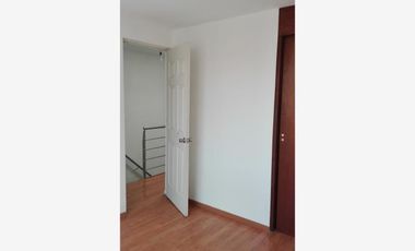 Casa en renta Calle jongitud Barrios, Volcanes del Sur, zona S.N.T.E., Puebla.