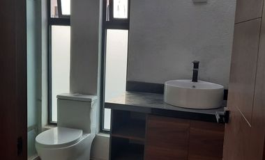 CASA EN VENTA EN SENDEROS DE MONTEVERDE 73 COTO 6A